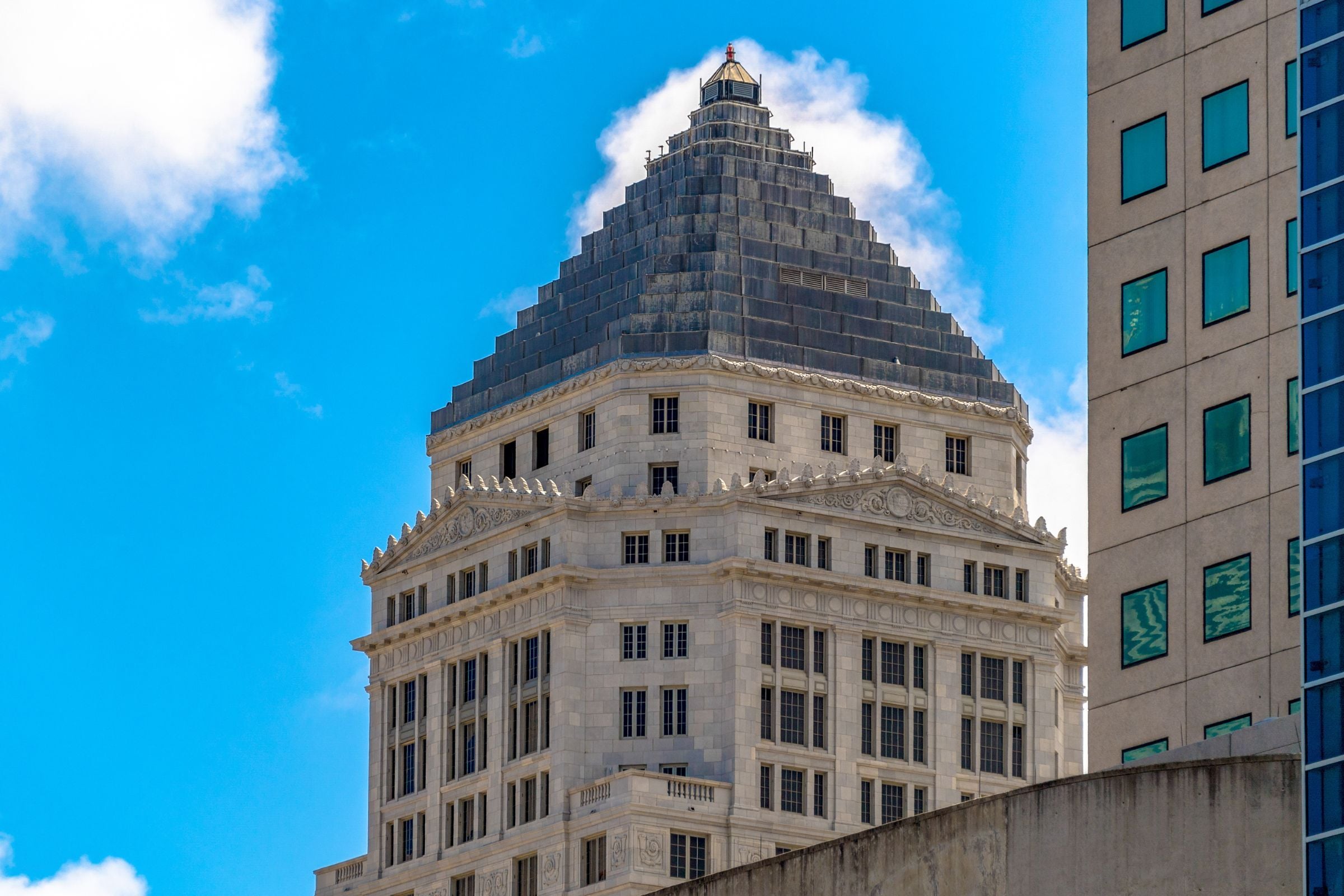 Miami Dade Courthouse For Sale on GovDeals