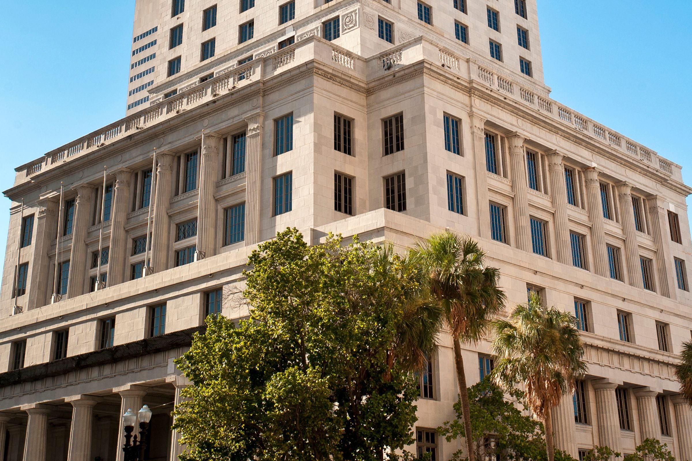 Miami Dade Courthouse For Sale on GovDeals